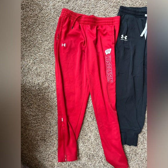 Three pairs of Wisconsin pants - Picture 4 of 4